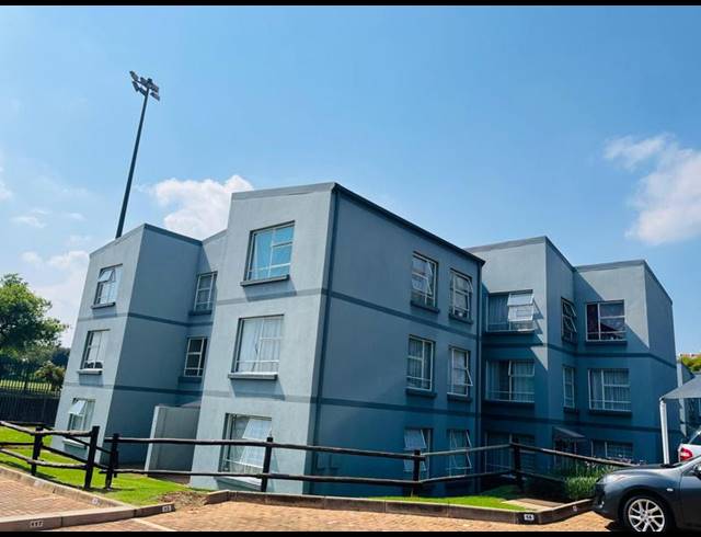 3 BEDROOM APARTMENT FOR SALE IN WESTDENE